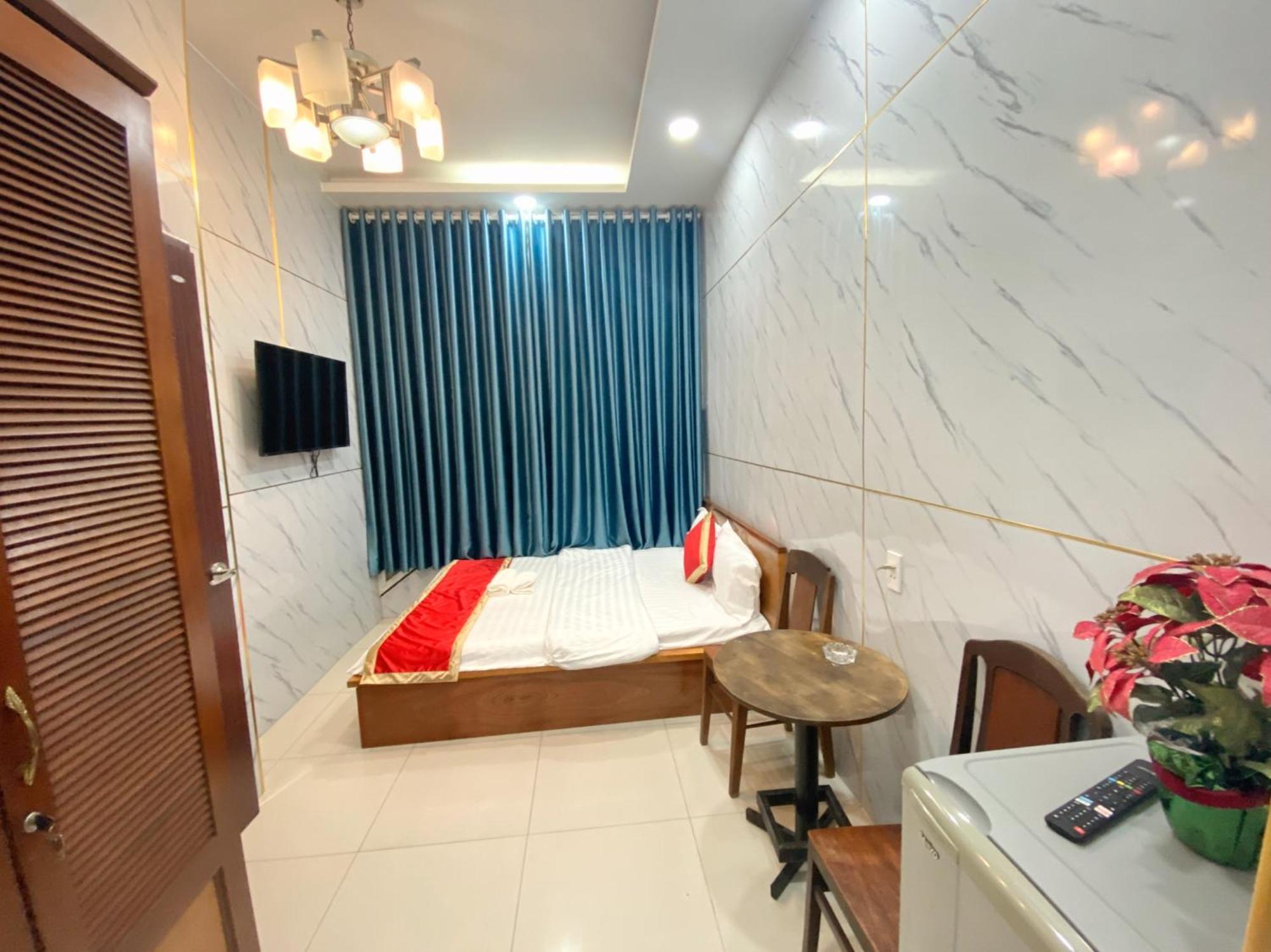 Lucky Hotel Thành Pho Ho Chí Minh Esterno foto
