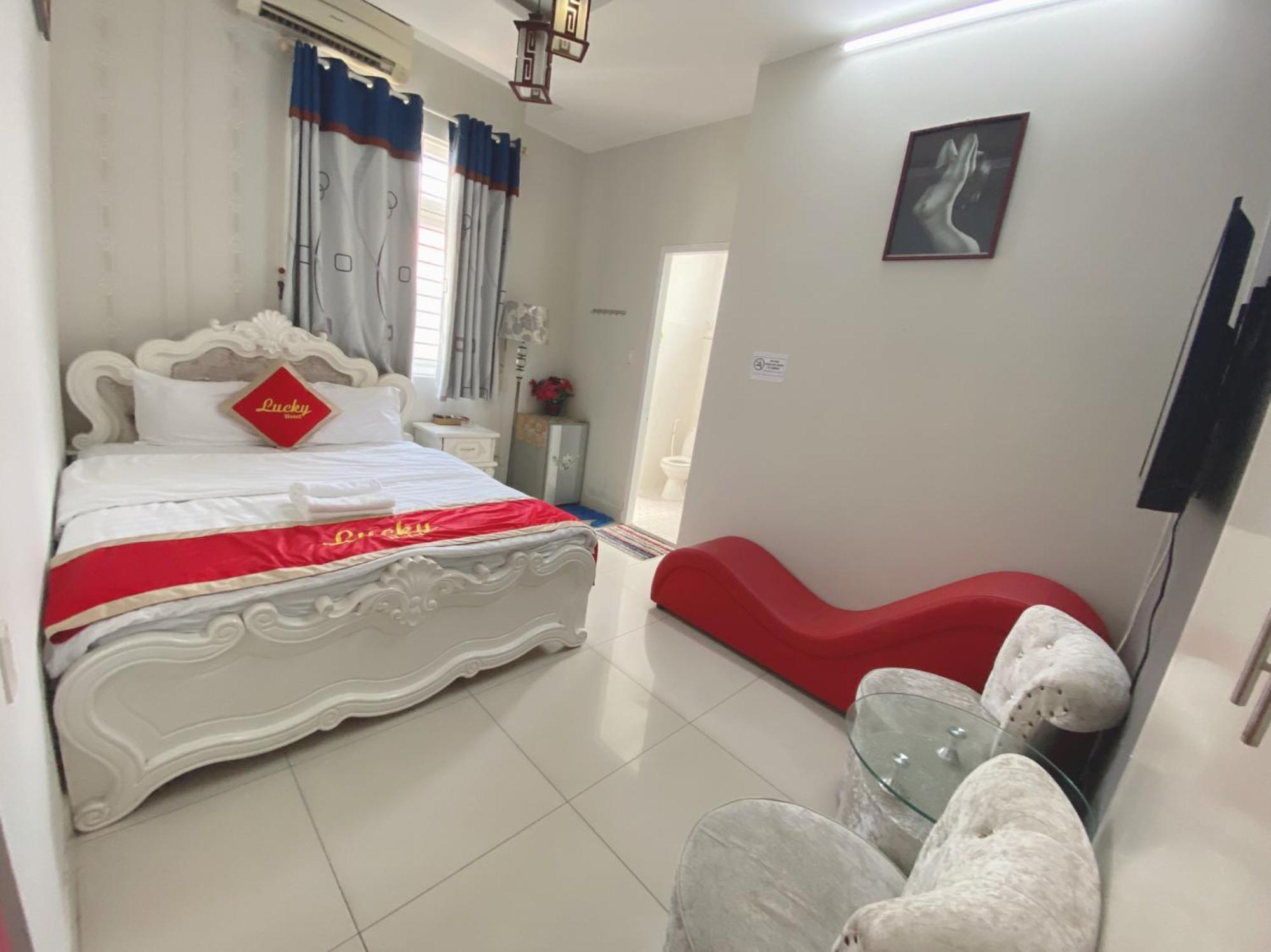 Lucky Hotel Thành Pho Ho Chí Minh Esterno foto