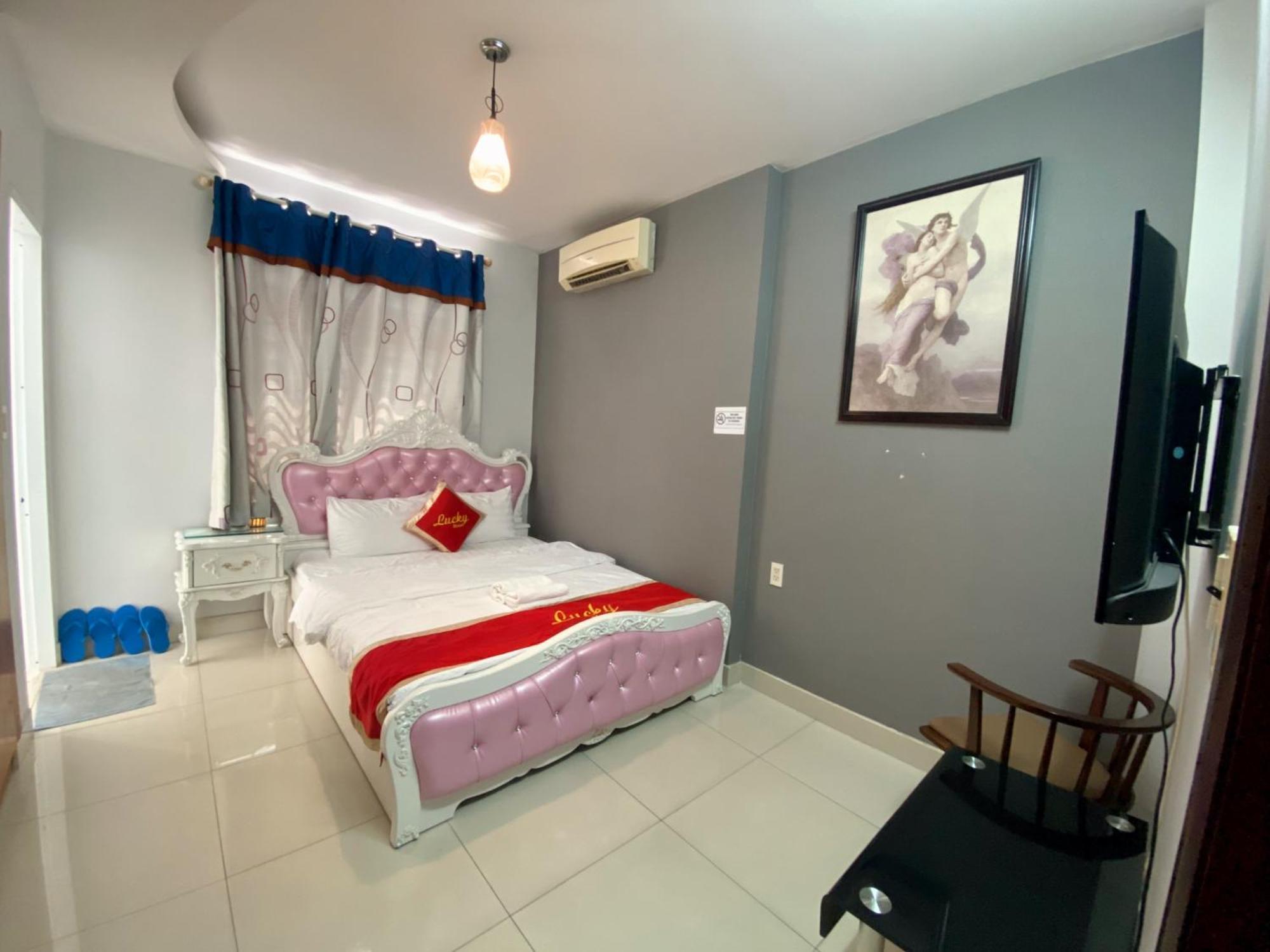 Lucky Hotel Thành Pho Ho Chí Minh Esterno foto
