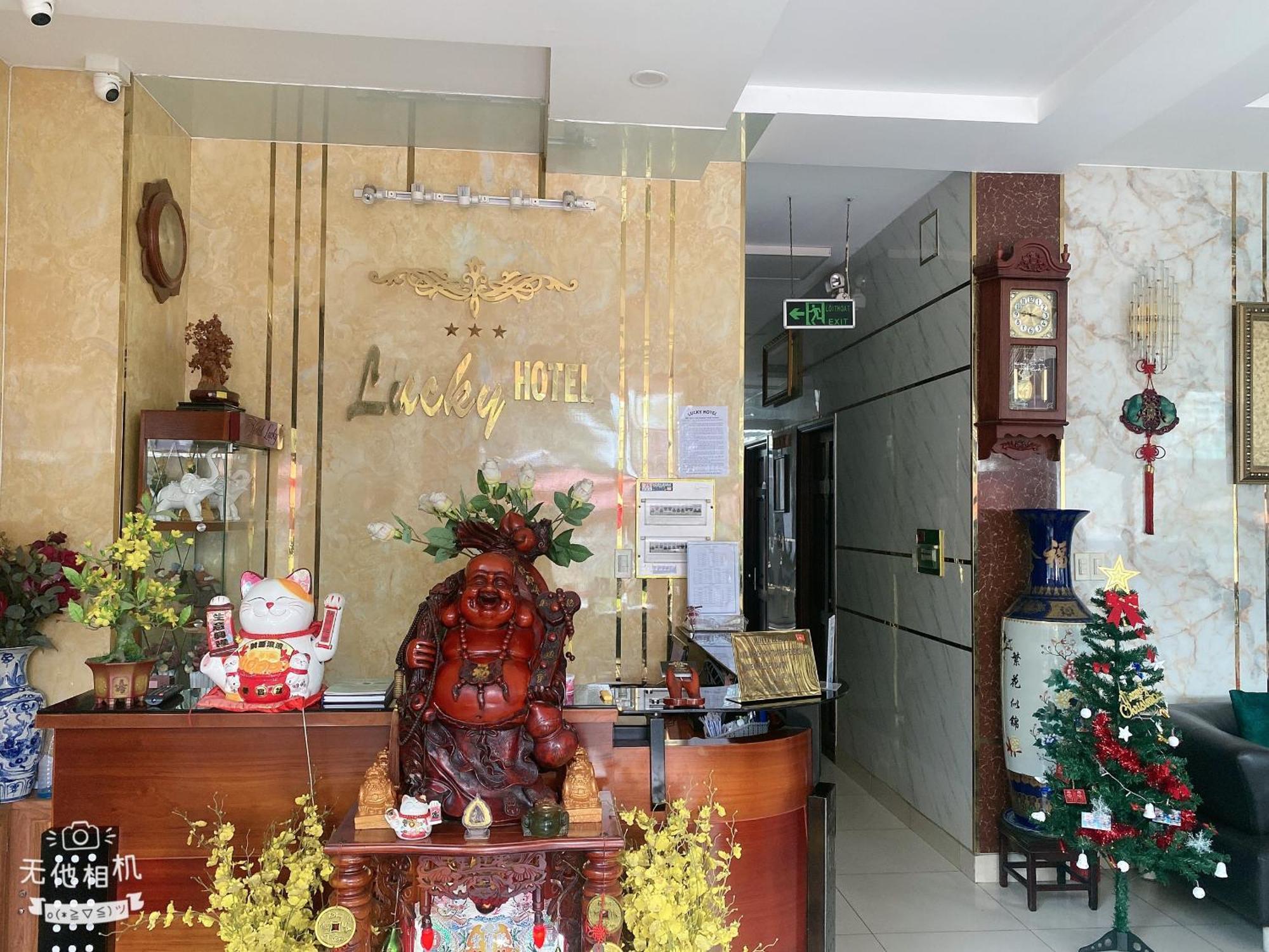 Lucky Hotel Thành Pho Ho Chí Minh Esterno foto